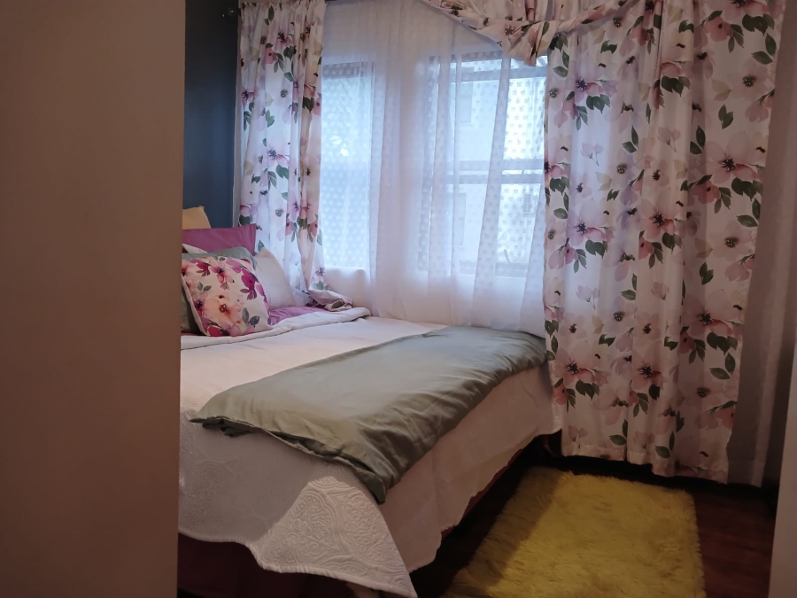 2 Bedroom Property for Sale in Lakefield Gauteng