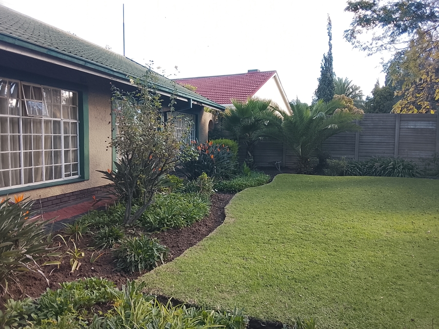8 Bedroom Property for Sale in Bedworth Park Gauteng
