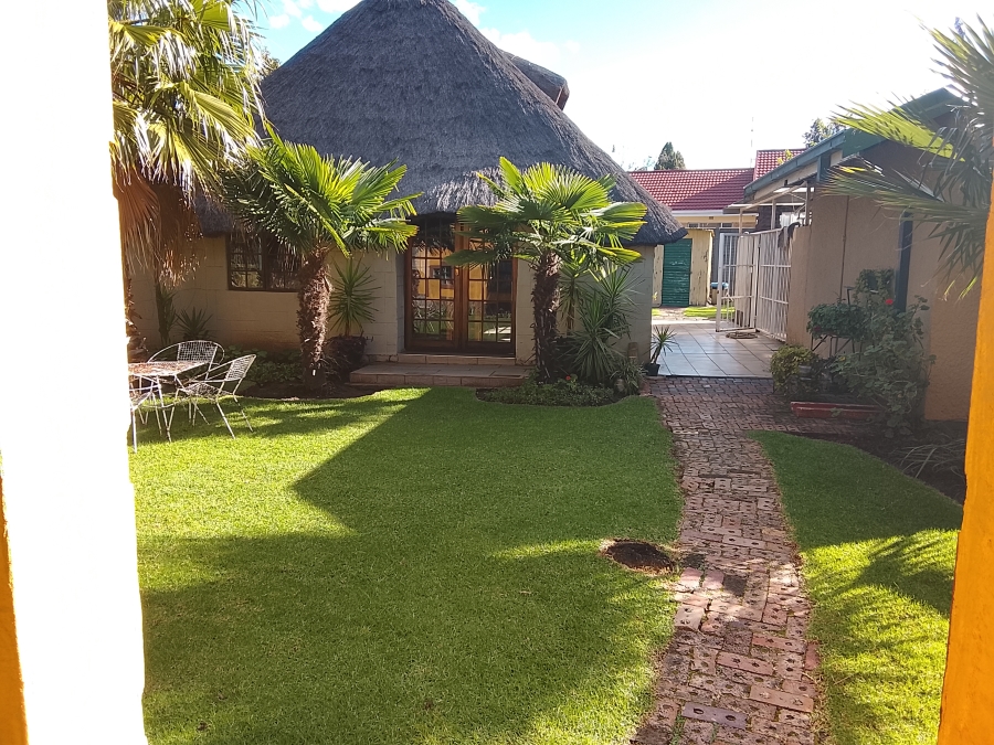 8 Bedroom Property for Sale in Bedworth Park Gauteng