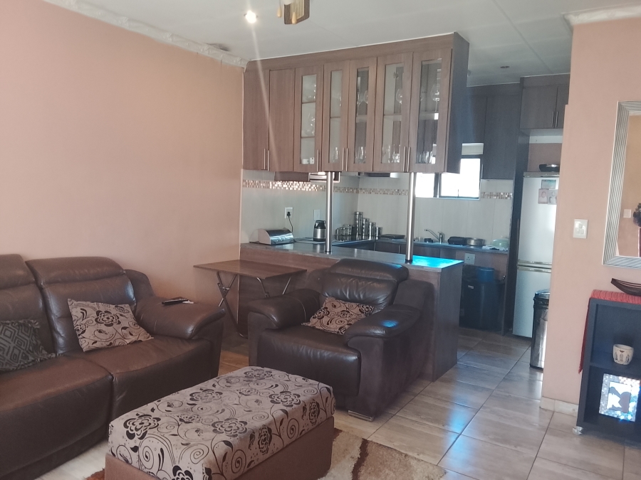 8 Bedroom Property for Sale in Bedworth Park Gauteng