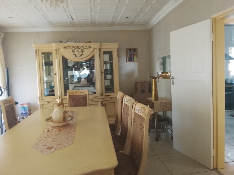 8 Bedroom Property for Sale in Bedworth Park Gauteng