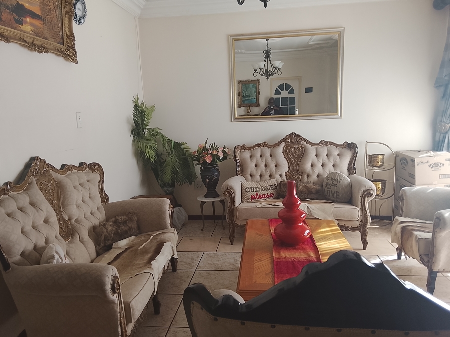 8 Bedroom Property for Sale in Bedworth Park Gauteng