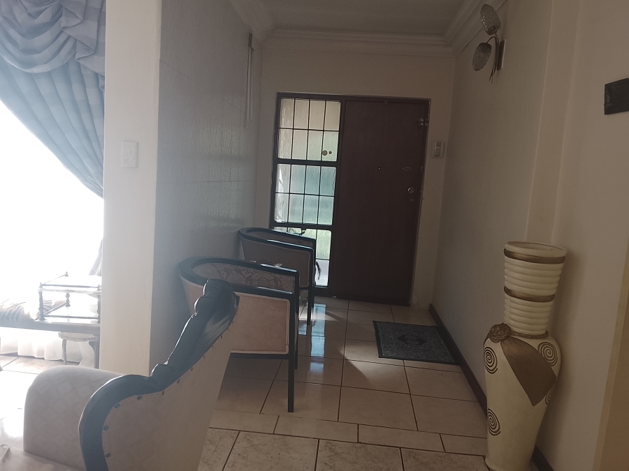 8 Bedroom Property for Sale in Bedworth Park Gauteng