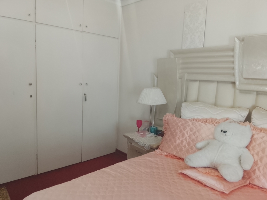 8 Bedroom Property for Sale in Bedworth Park Gauteng