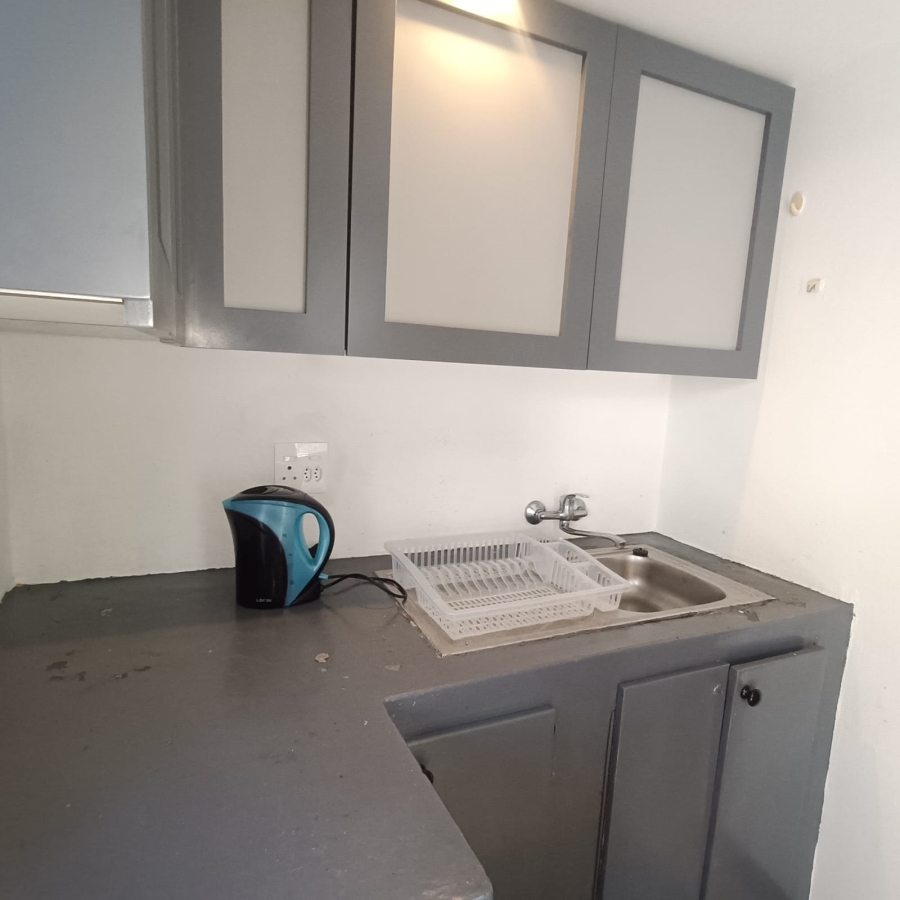 1 Bedroom Property for Sale in Westdene Gauteng