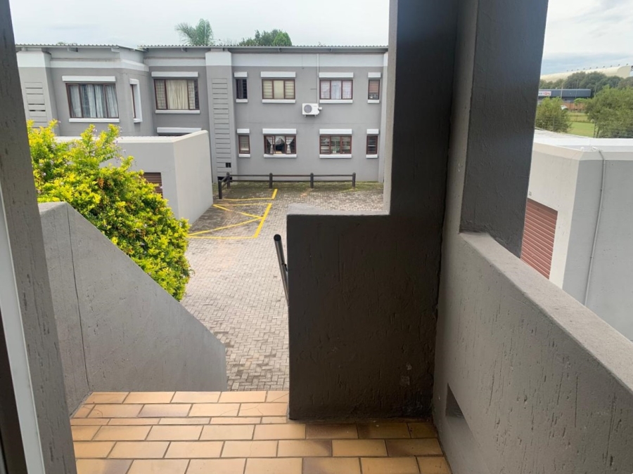 2 Bedroom Property for Sale in Vanderbijlpark SE 2 Gauteng