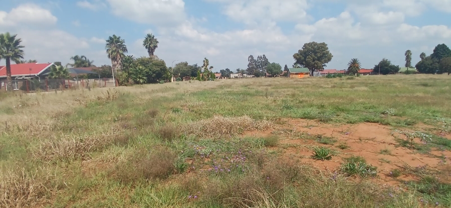 0 Bedroom Property for Sale in Unitas Park Gauteng