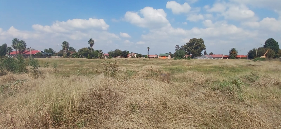 0 Bedroom Property for Sale in Unitas Park Gauteng