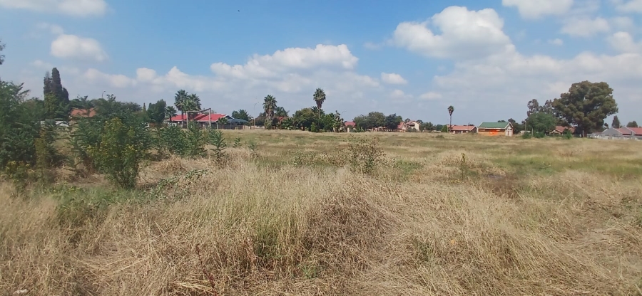 0 Bedroom Property for Sale in Unitas Park Gauteng