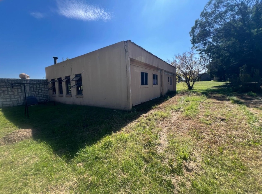 2 Bedroom Property for Sale in Hartbeesfontein AH Gauteng