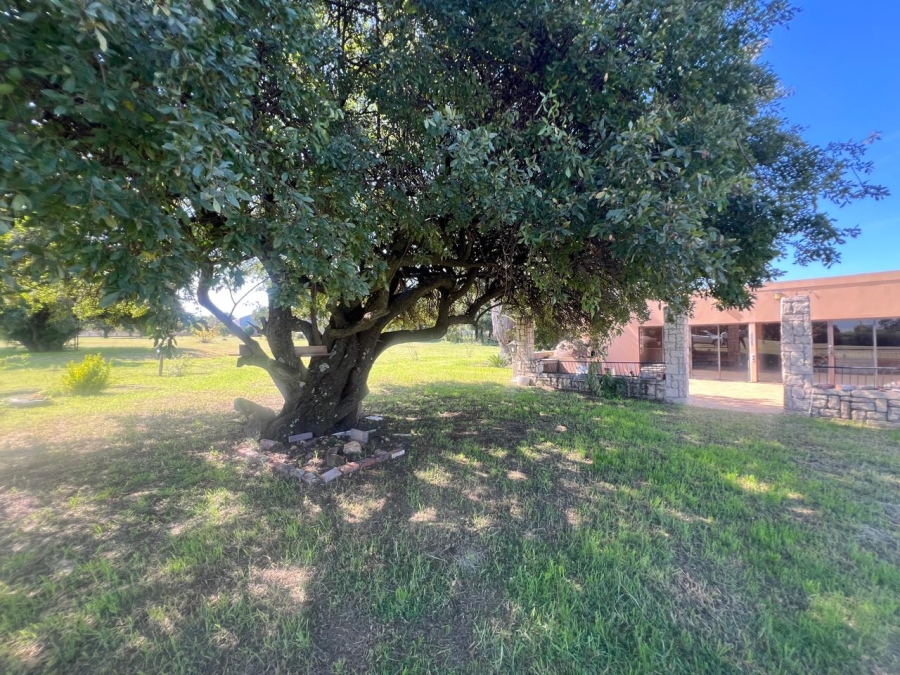 2 Bedroom Property for Sale in Hartbeesfontein AH Gauteng