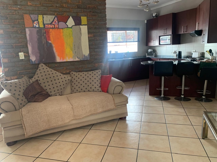 4 Bedroom Property for Sale in Overkruin Gauteng