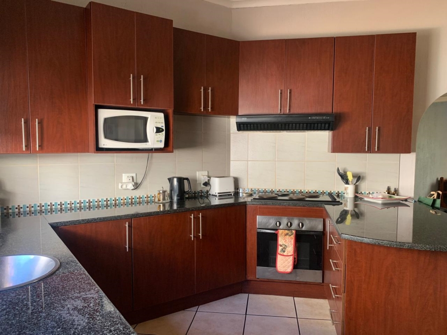 4 Bedroom Property for Sale in Overkruin Gauteng