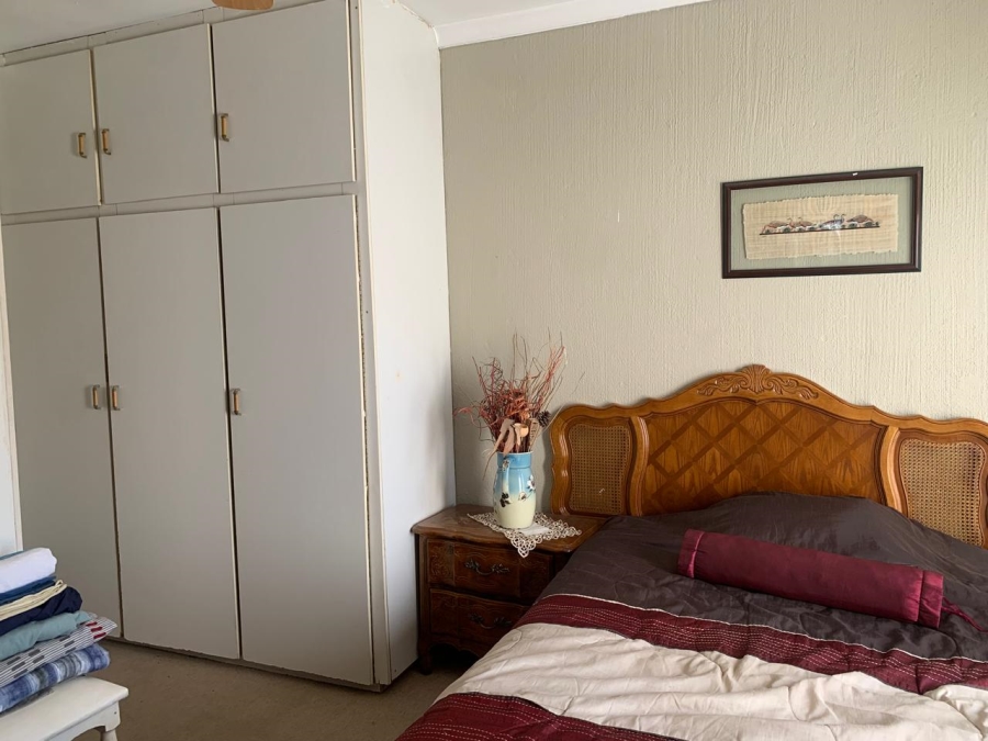 4 Bedroom Property for Sale in Overkruin Gauteng