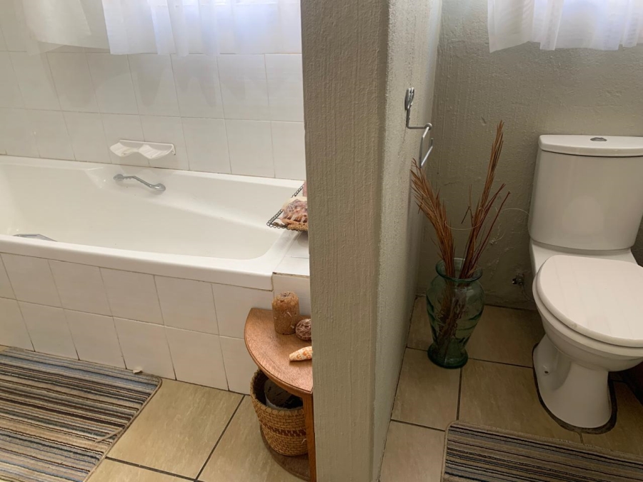 4 Bedroom Property for Sale in Overkruin Gauteng