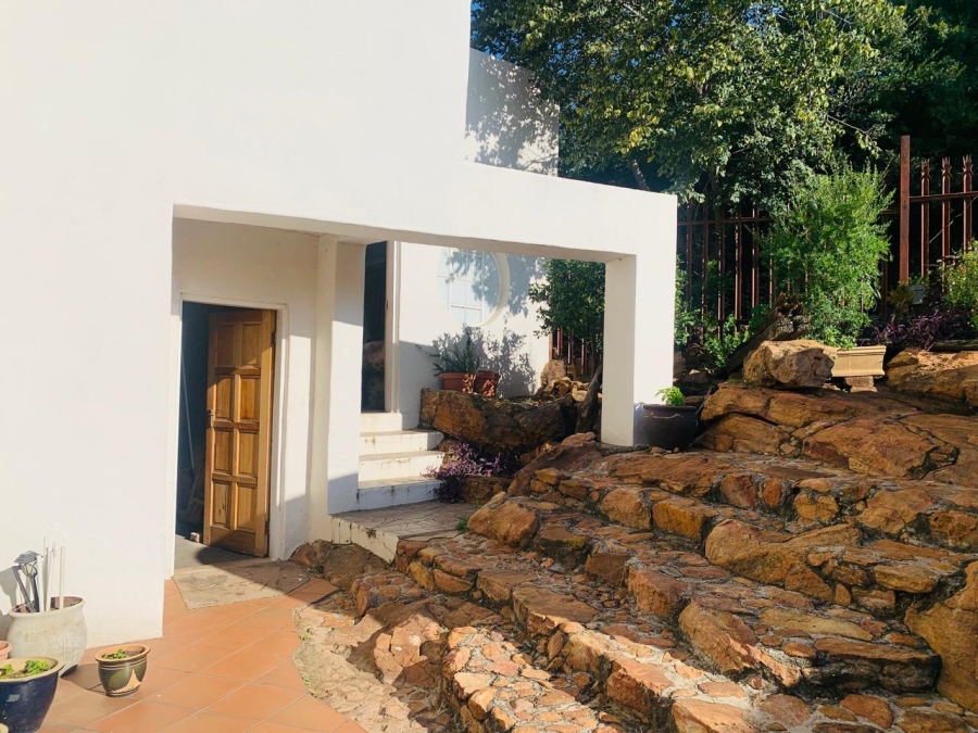 4 Bedroom Property for Sale in Overkruin Gauteng