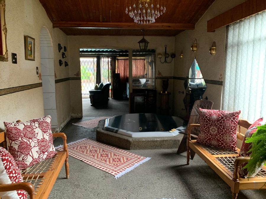 4 Bedroom Property for Sale in Vanderbijlpark CE 2 Gauteng