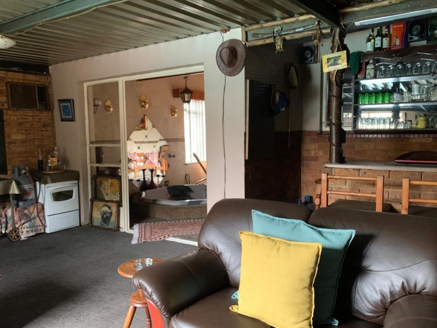 4 Bedroom Property for Sale in Vanderbijlpark CE 2 Gauteng