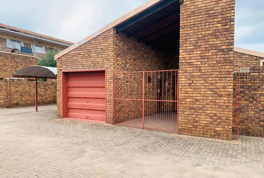3 Bedroom Property for Sale in Vanderbijlpark CW 3 Gauteng