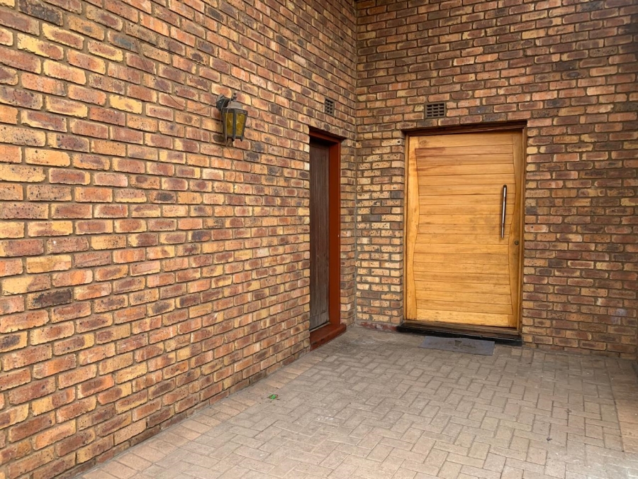 3 Bedroom Property for Sale in Vanderbijlpark CW 3 Gauteng