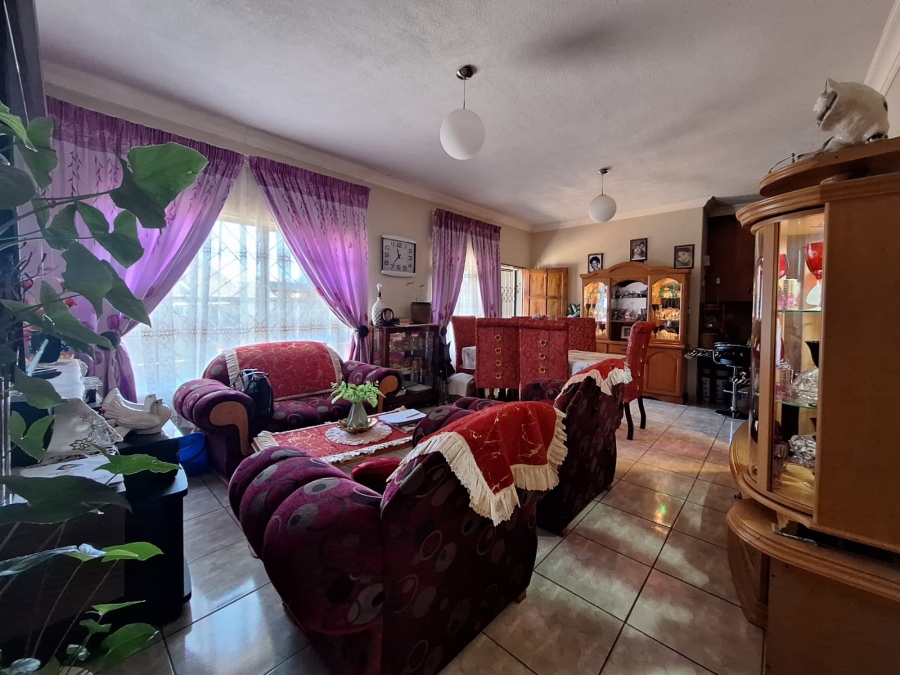 2 Bedroom Property for Sale in Bergsig Gauteng