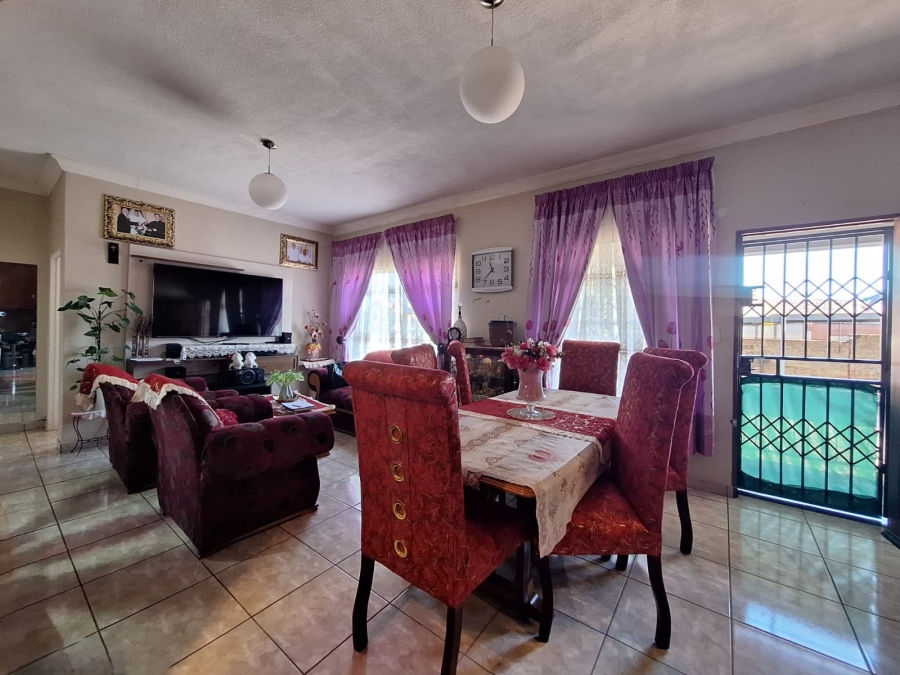 2 Bedroom Property for Sale in Bergsig Gauteng