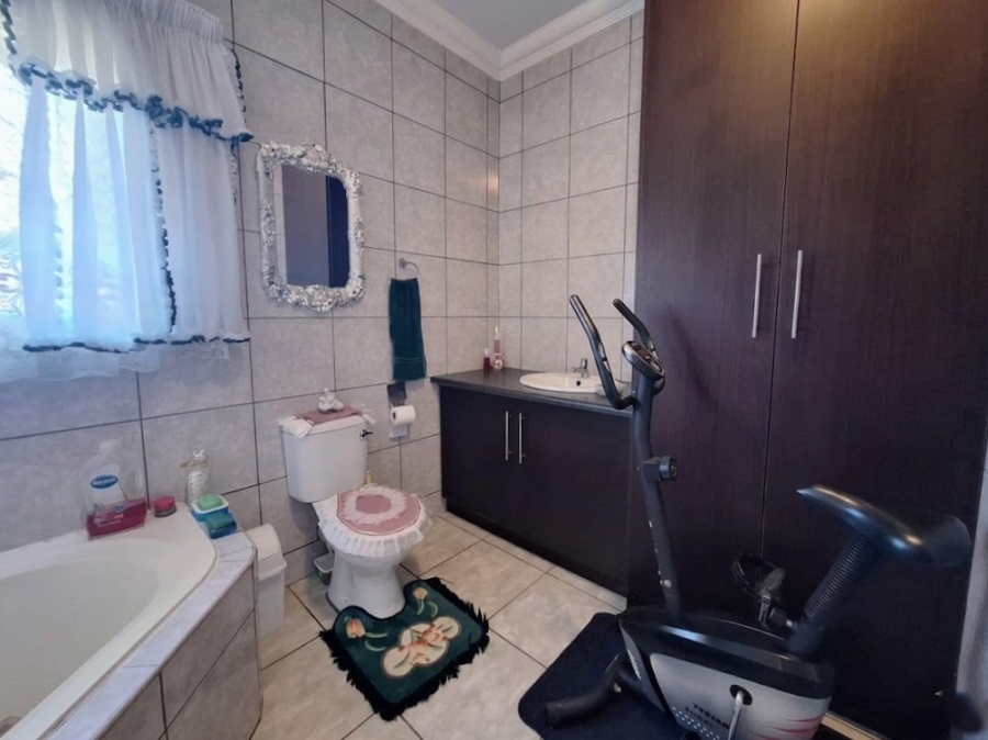 2 Bedroom Property for Sale in Bergsig Gauteng