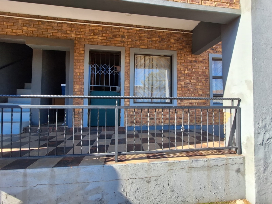 2 Bedroom Property for Sale in Bergsig Gauteng