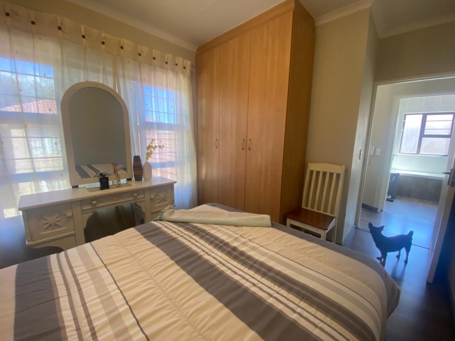 3 Bedroom Property for Sale in Edenvale Central Gauteng