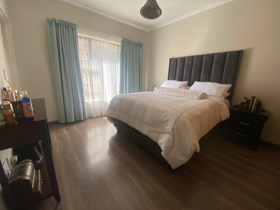 3 Bedroom Property for Sale in Edenvale Central Gauteng