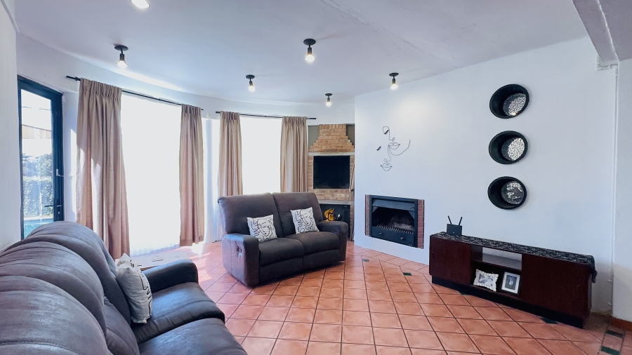 4 Bedroom Property for Sale in Selection Park Gauteng