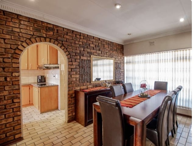 3 Bedroom Property for Sale in Dersley Gauteng