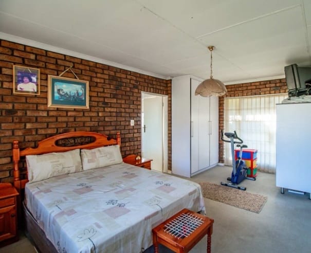 3 Bedroom Property for Sale in Dersley Gauteng