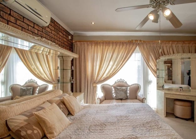 3 Bedroom Property for Sale in Dersley Gauteng