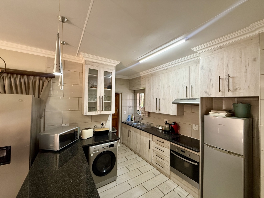 3 Bedroom Property for Sale in Bougainvillea Estate Gauteng