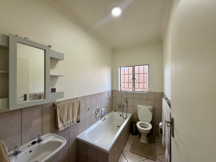 3 Bedroom Property for Sale in Bougainvillea Estate Gauteng