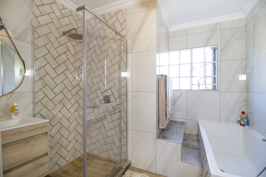 3 Bedroom Property for Sale in Rietvalleirand Gauteng