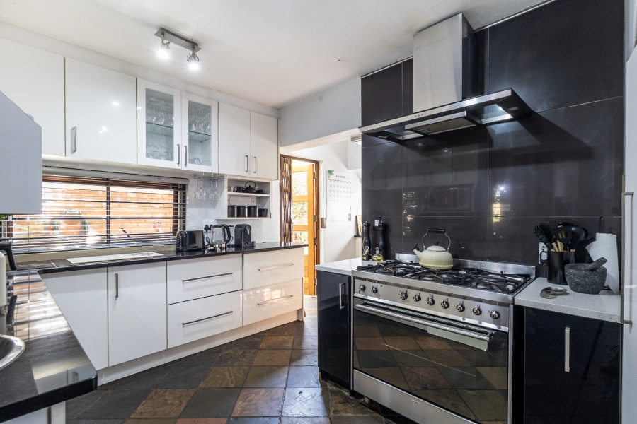 3 Bedroom Property for Sale in Waterkloof Ridge Gauteng