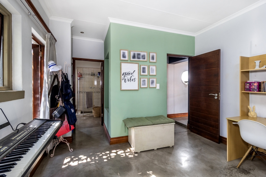 3 Bedroom Property for Sale in Waterkloof Ridge Gauteng