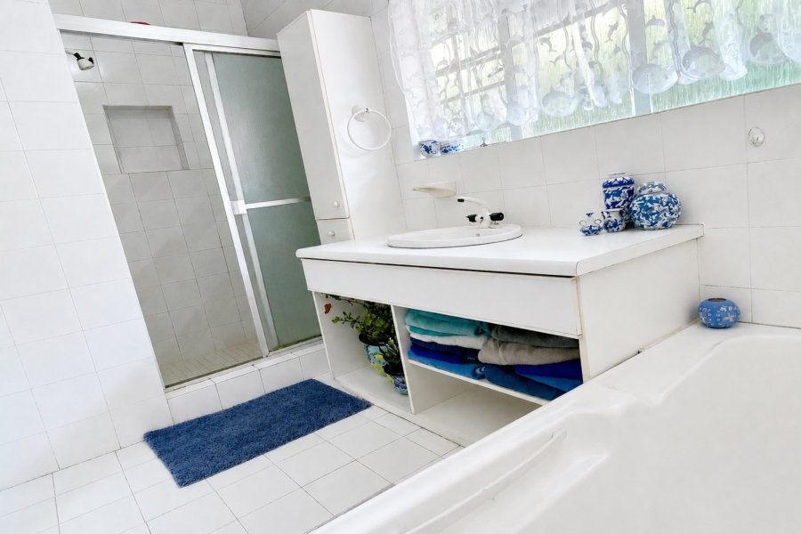 4 Bedroom Property for Sale in Bramley Park Gauteng