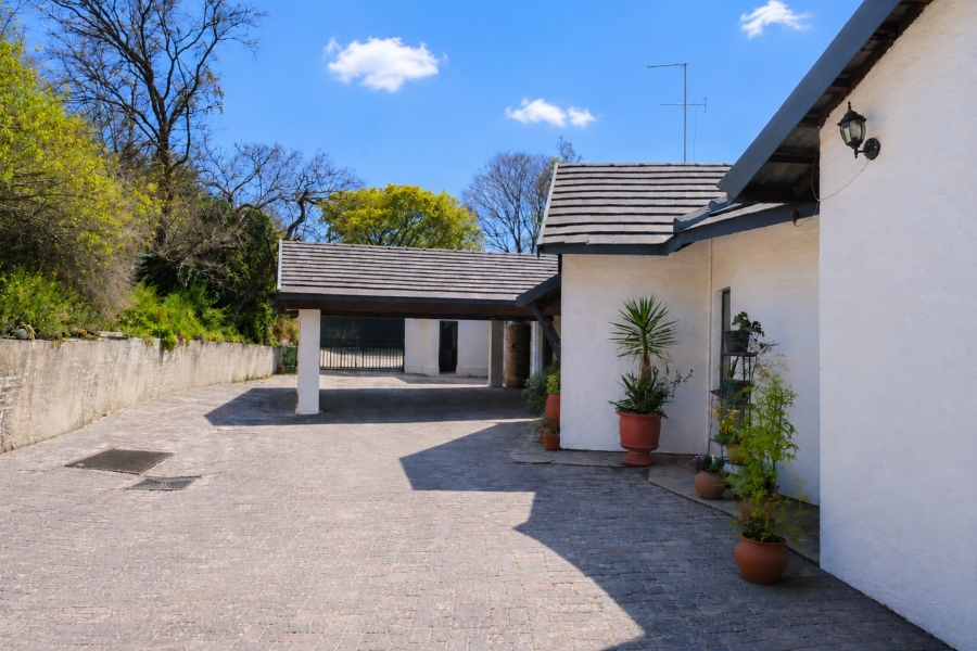 4 Bedroom Property for Sale in Bramley Park Gauteng