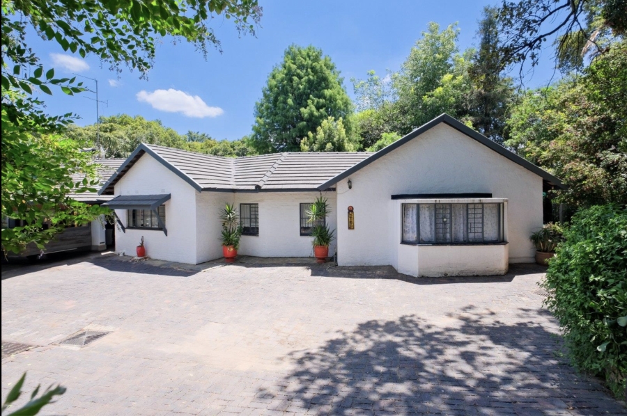 4 Bedroom Property for Sale in Bramley Park Gauteng