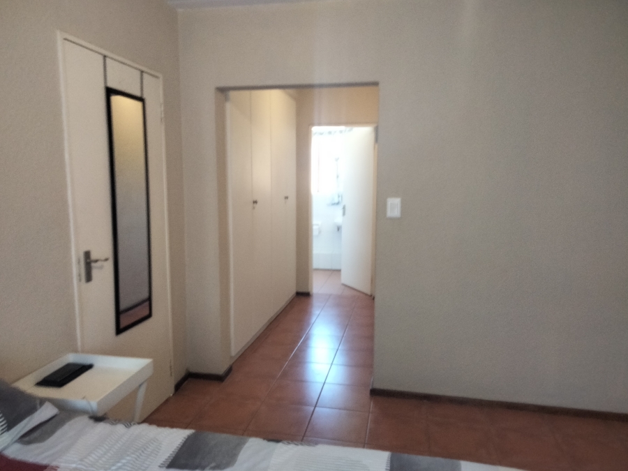 1 Bedroom Property for Sale in Sundowner Gauteng