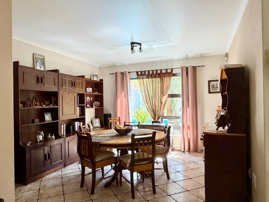 3 Bedroom Property for Sale in Vanderbijlpark SW 5 Gauteng