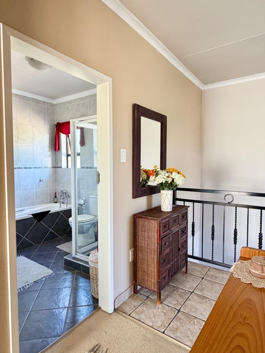 3 Bedroom Property for Sale in Vanderbijlpark SW 5 Gauteng