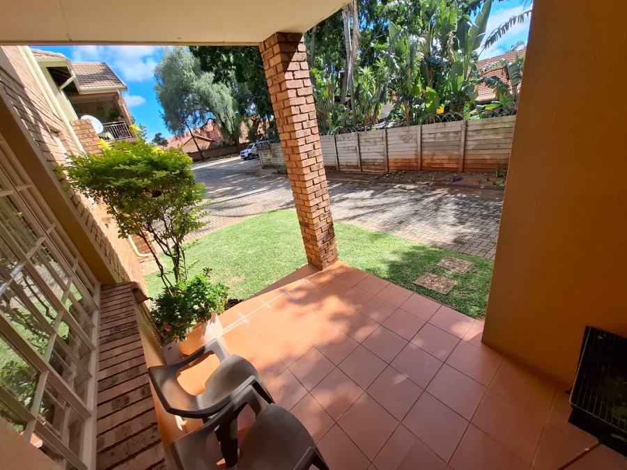 2 Bedroom Property for Sale in Magalieskruin Gauteng