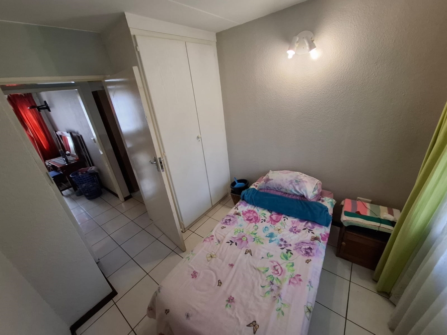 2 Bedroom Property for Sale in Magalieskruin Gauteng
