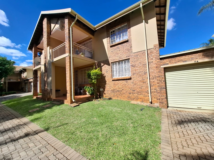 2 Bedroom Property for Sale in Magalieskruin Gauteng