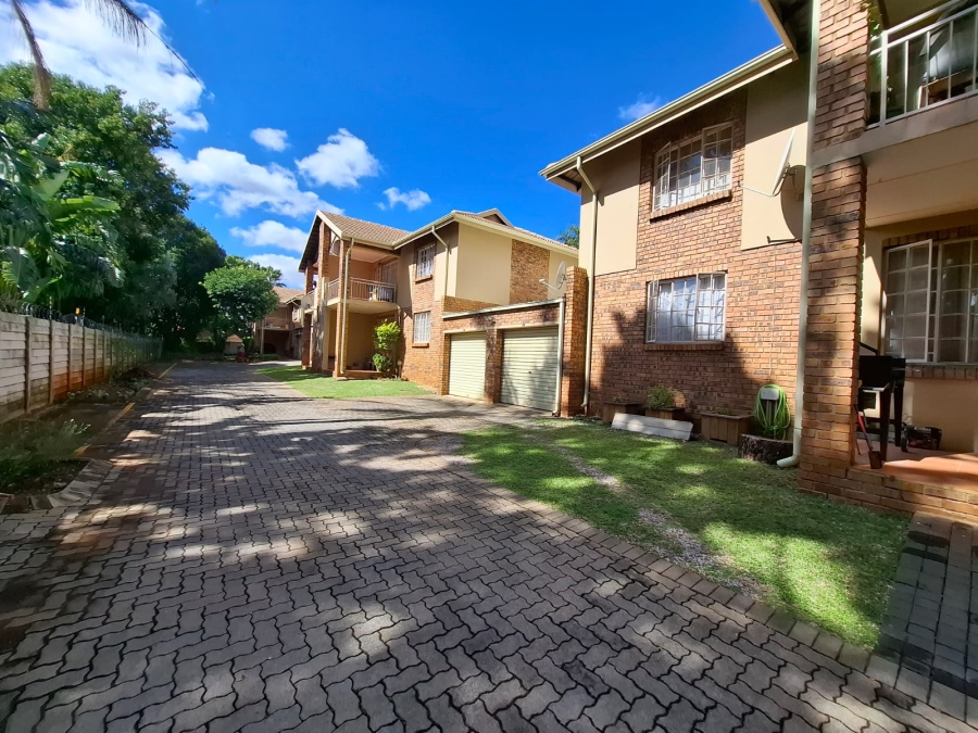 2 Bedroom Property for Sale in Magalieskruin Gauteng