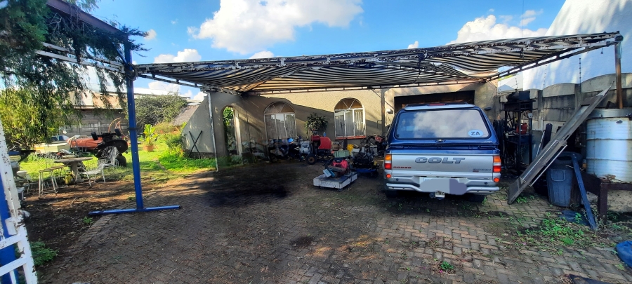 3 Bedroom Property for Sale in Bardene Gauteng